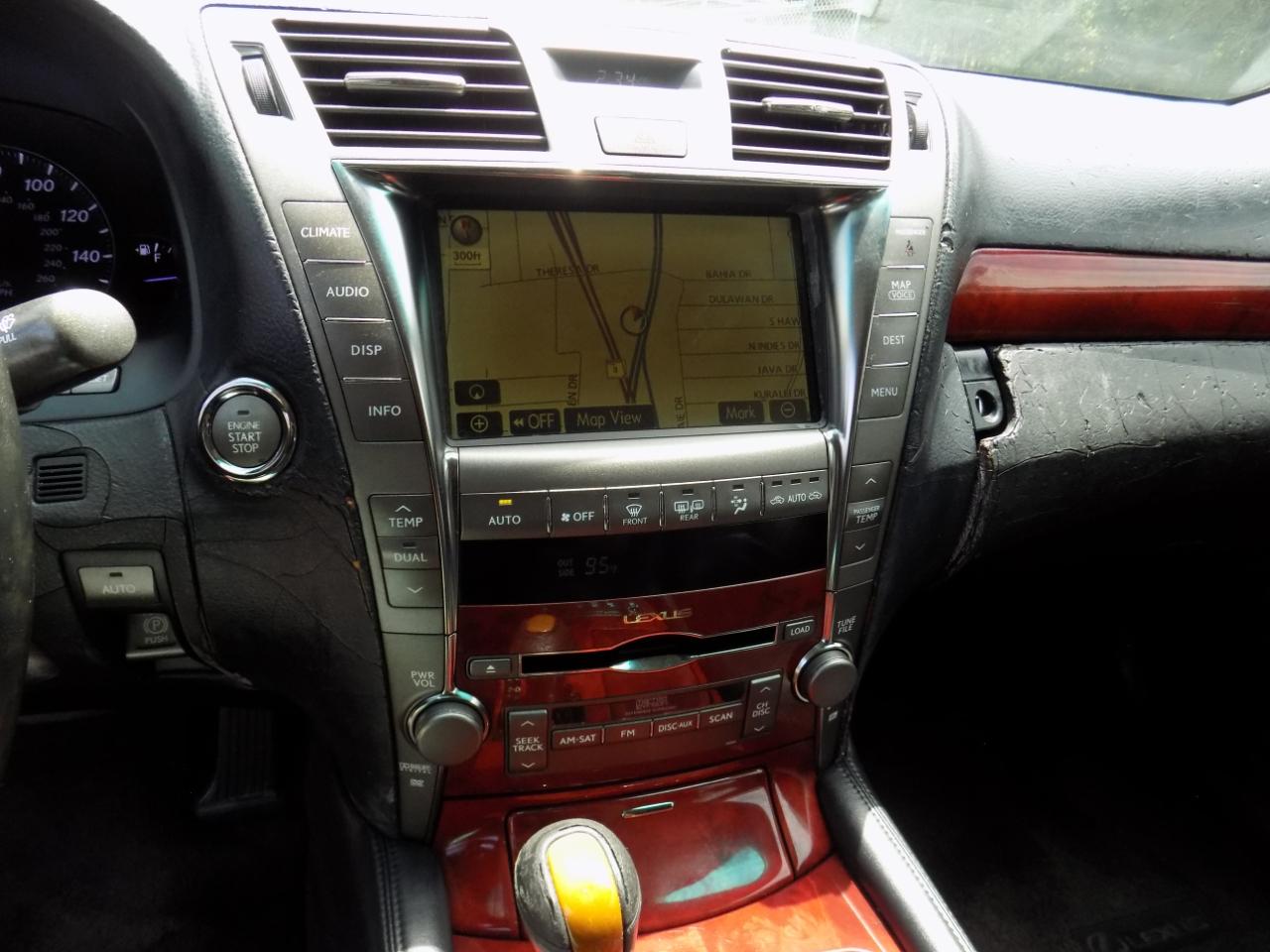 Lexus LS 460 L Luxury Sedan 2007