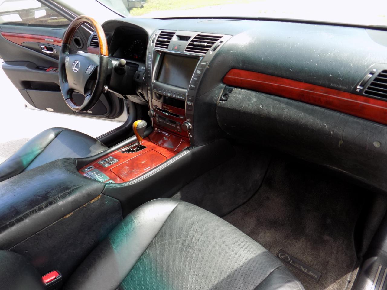 Lexus LS 460 L Luxury Sedan 2007