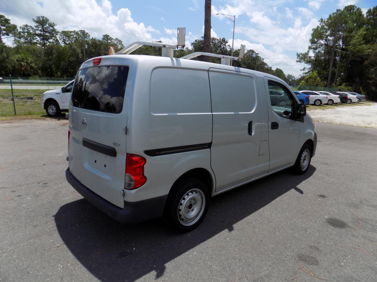 Nissan NV200 SV 2015