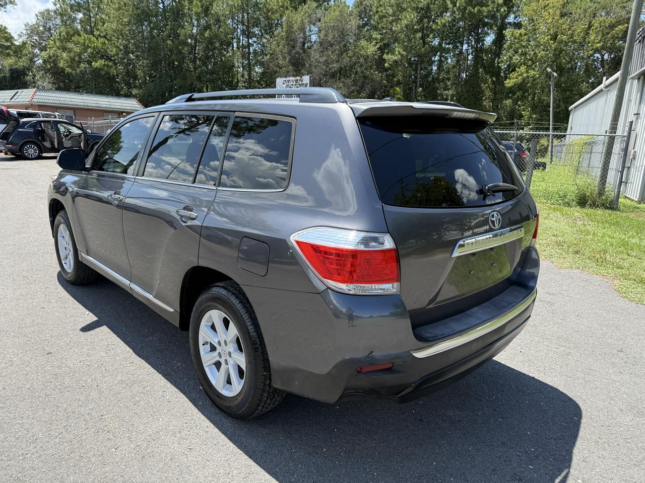 Toyota Highlander  2012