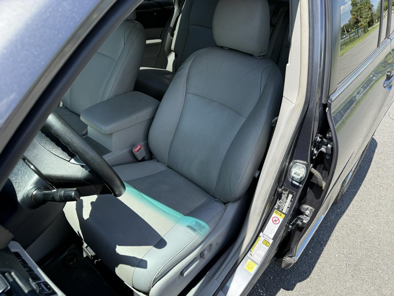 Toyota Highlander  2012