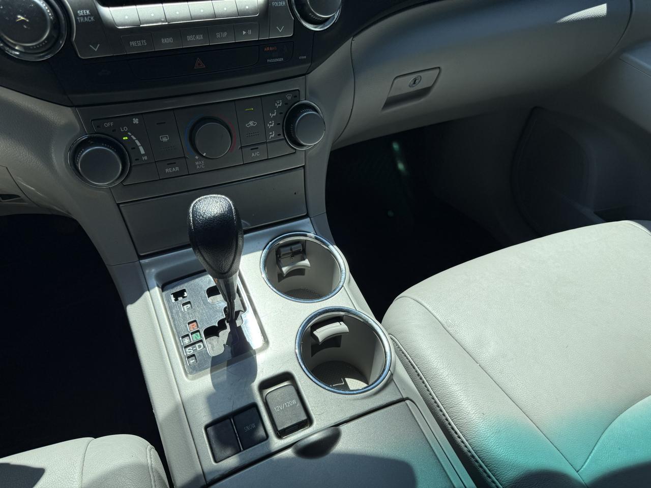 Toyota Highlander  2012