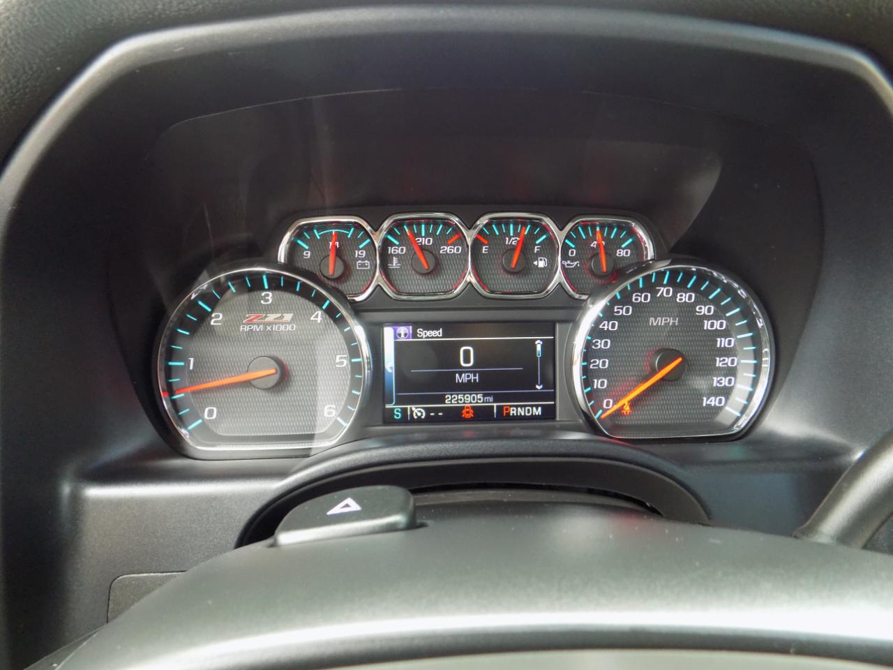Chevrolet Silverado 1500 LTZ Z71 Crew Cab 4WD SWB 2016