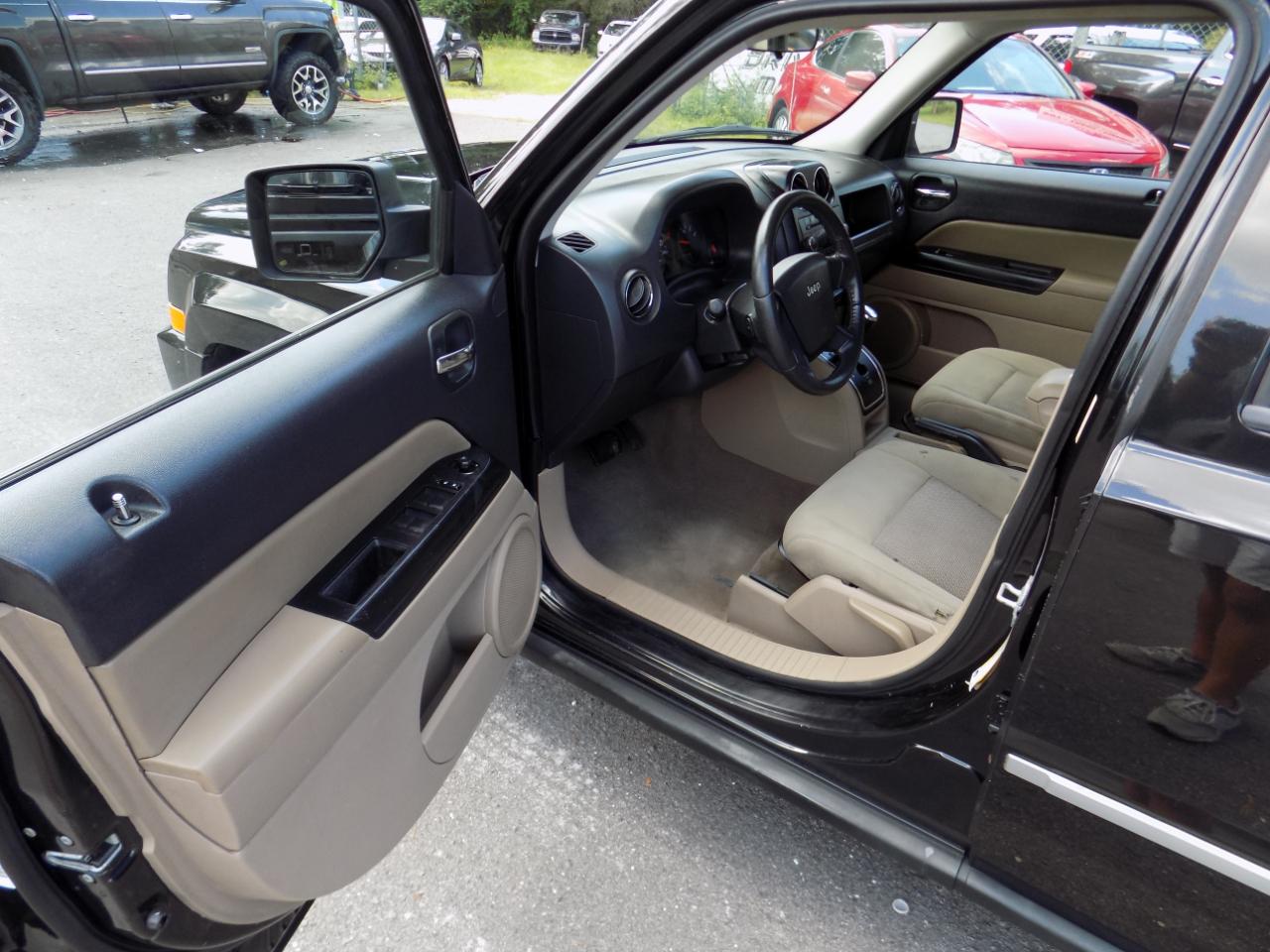Jeep Patriot Sport 2WD 2010