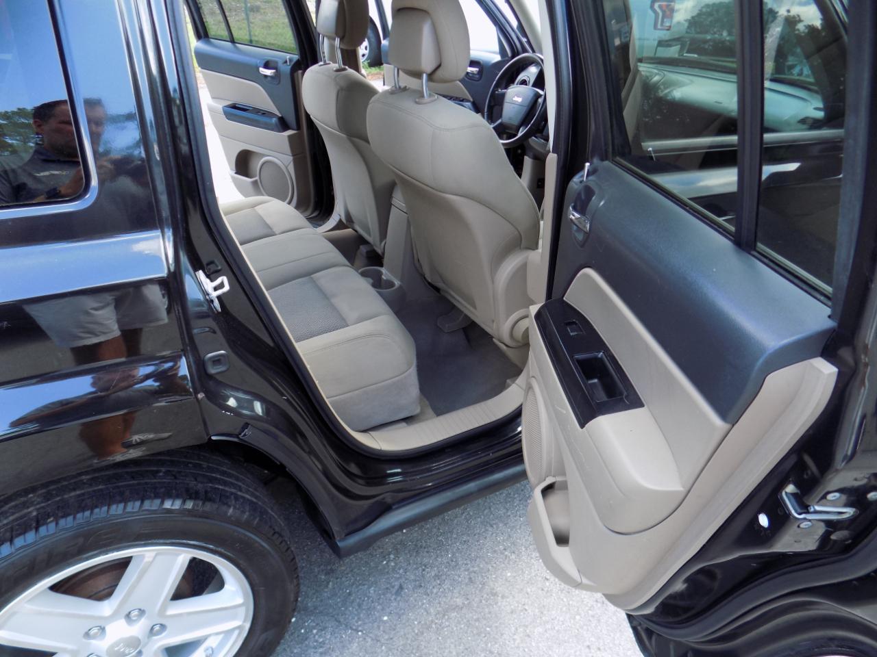 Jeep Patriot Sport 2WD 2010