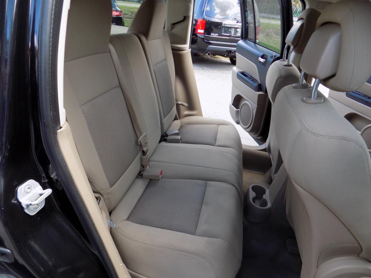 Jeep Patriot Sport 2WD 2010