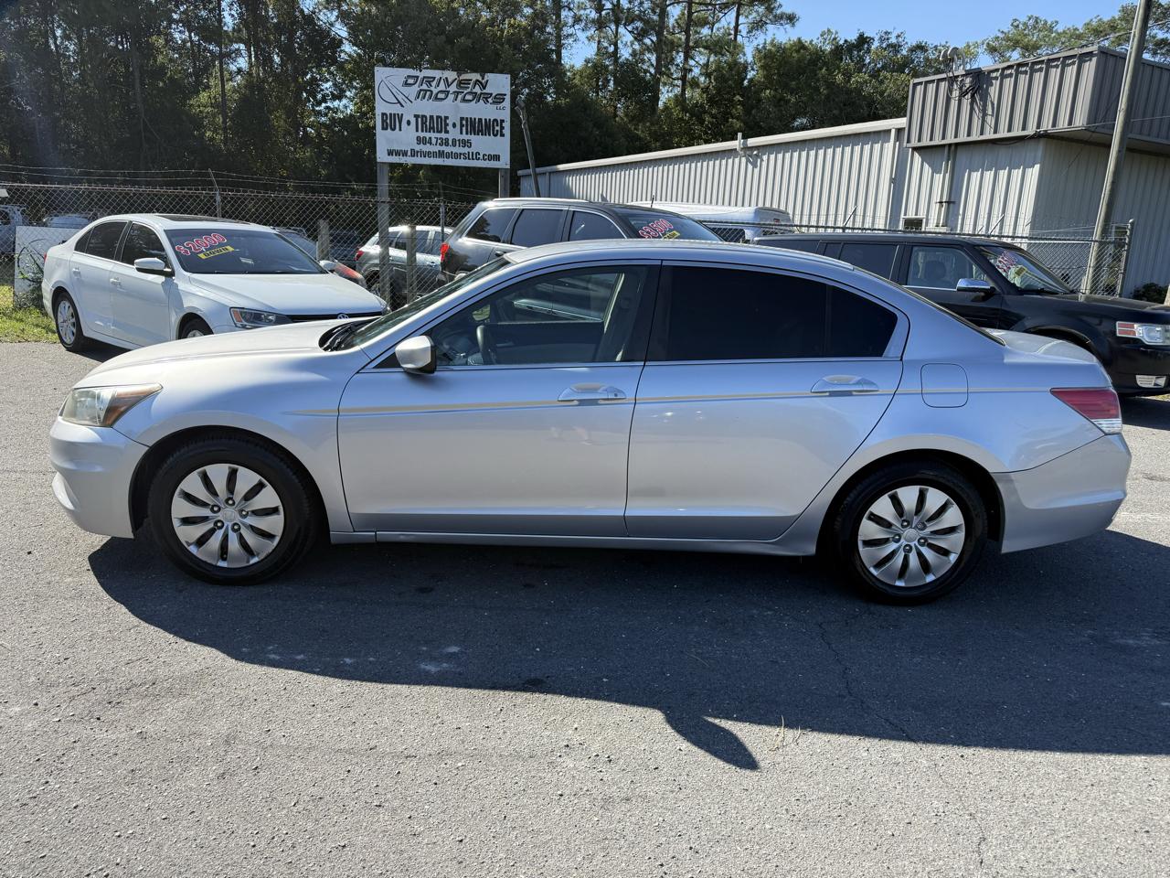 Honda Accord LX sedan AT 2011