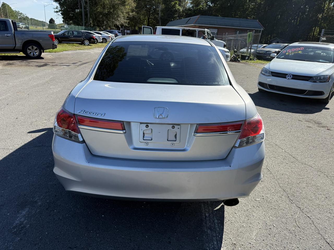 Honda Accord LX sedan AT 2011