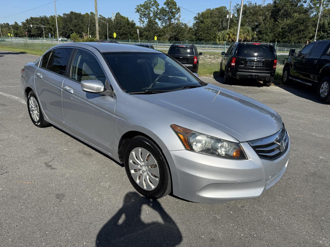 Honda Accord LX sedan AT 2011