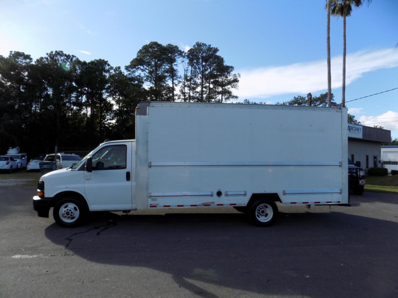 GMC Savana  2017