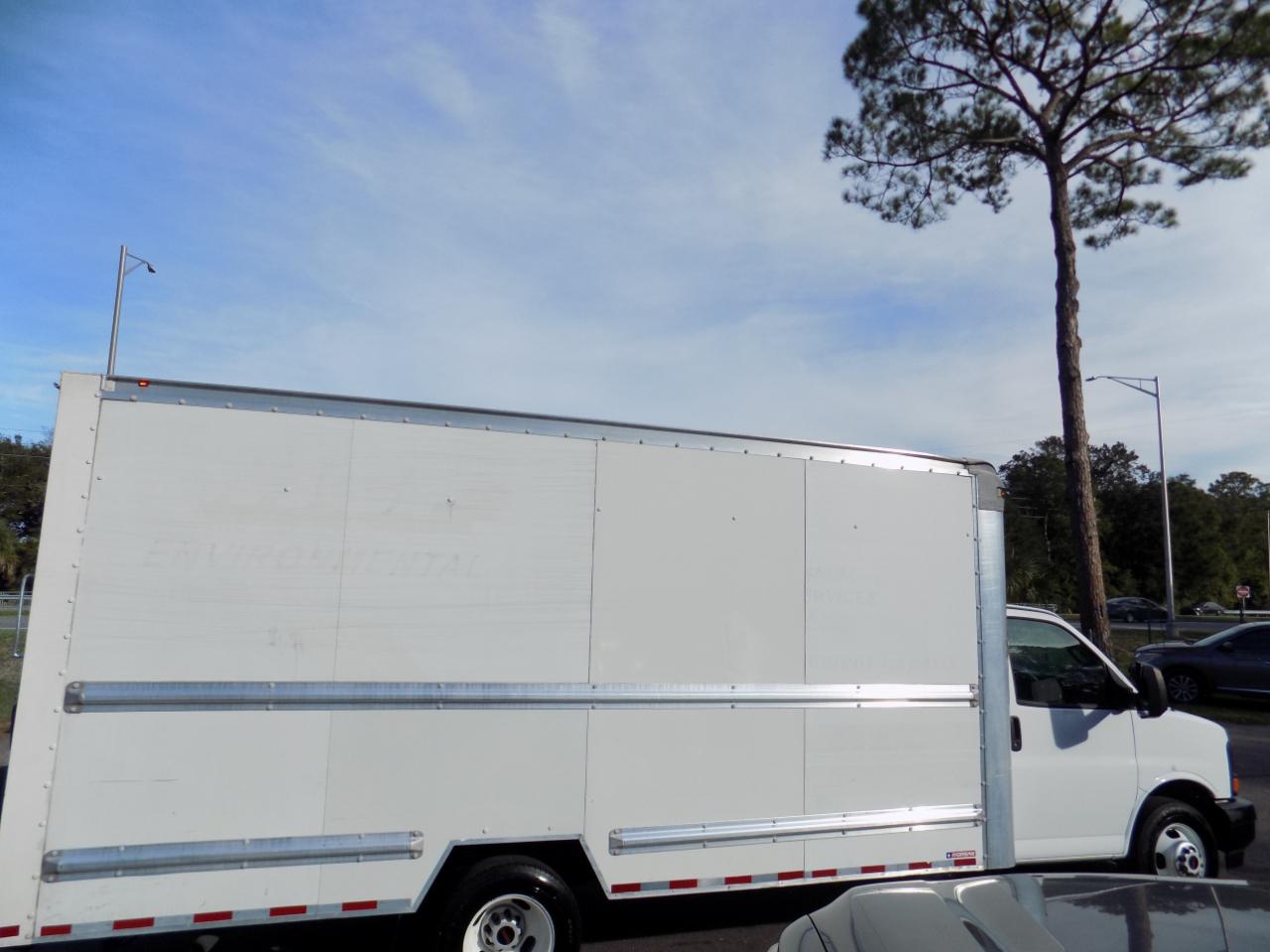 GMC Savana  2017