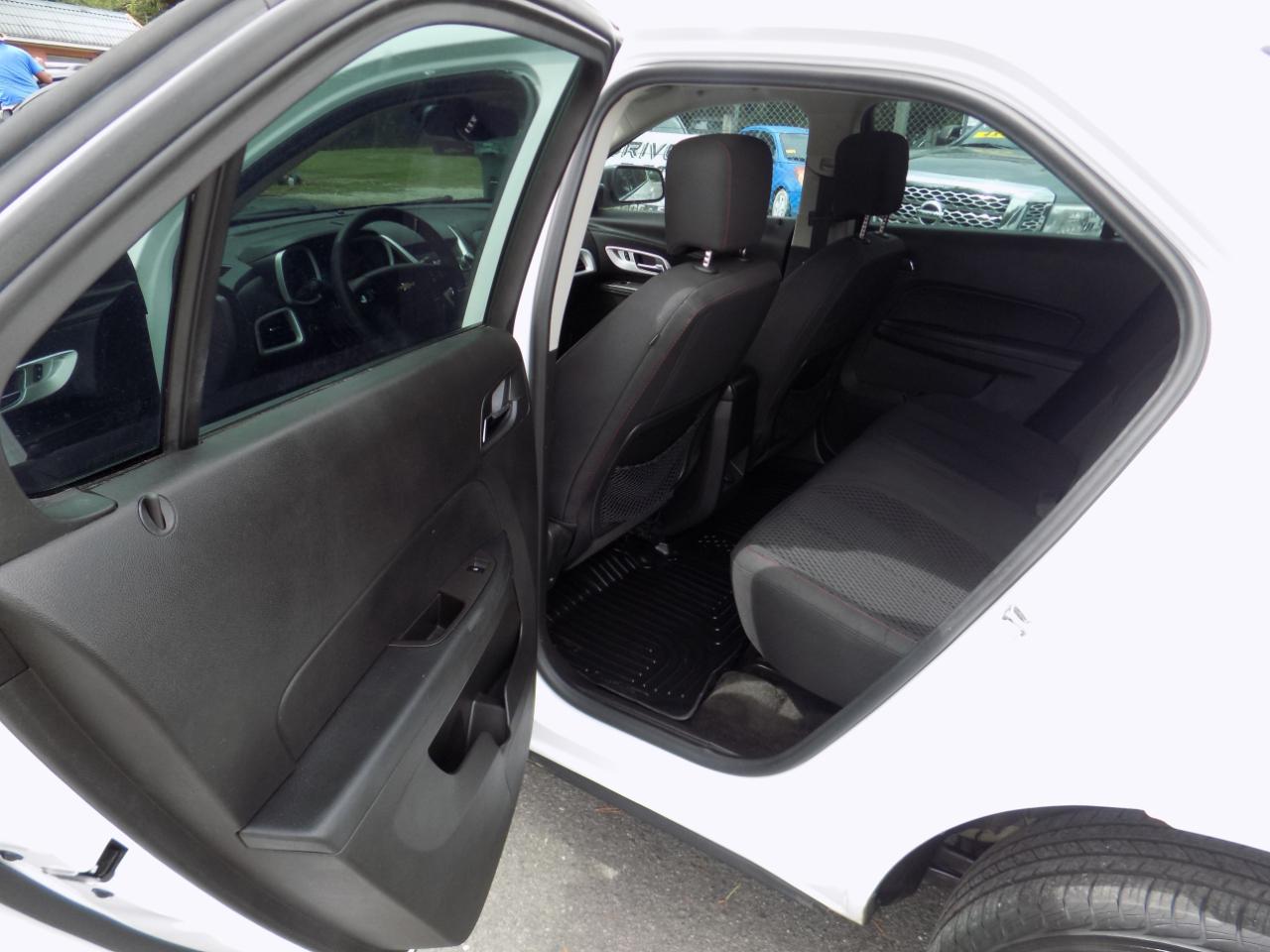 Chevrolet Equinox LS 2WD 2015