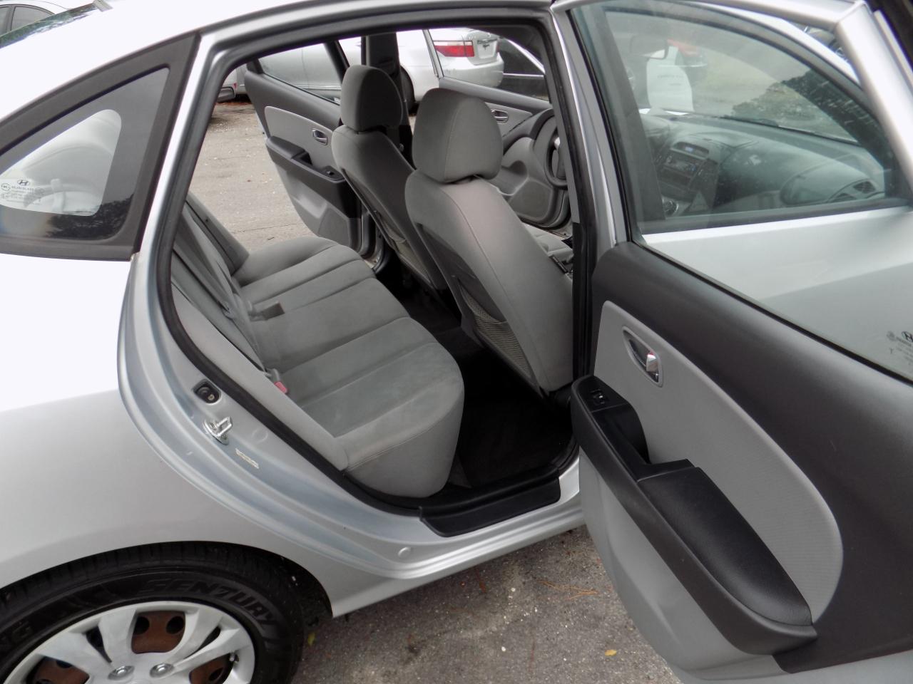 Hyundai Elantra SE 2010