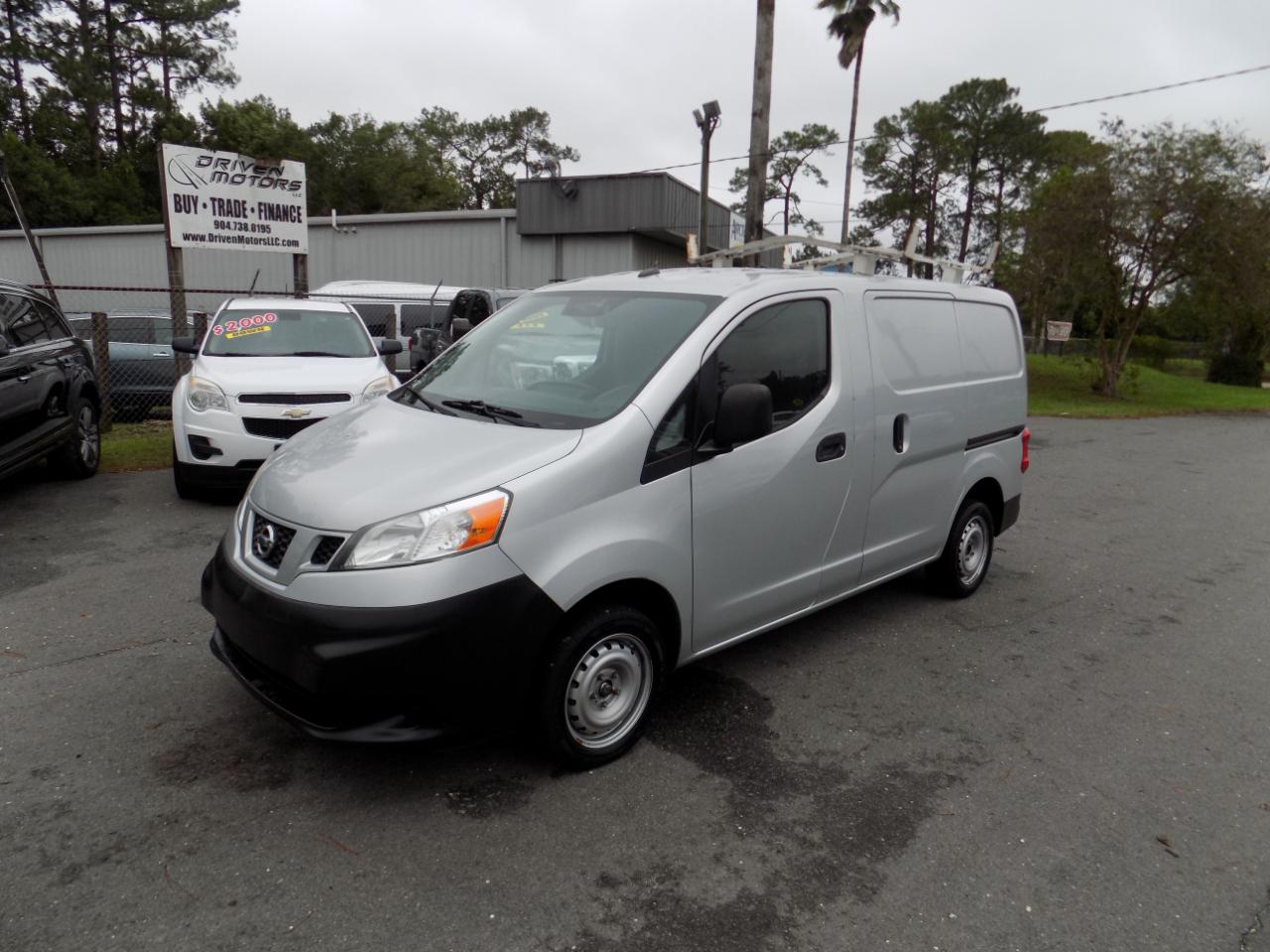 Nissan NV200 SV 2015