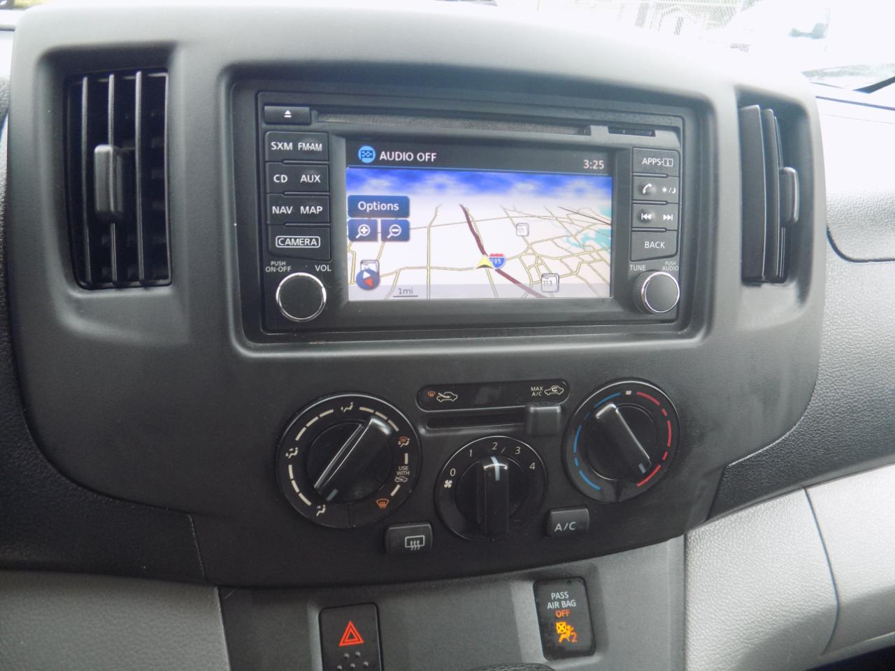 Nissan NV200 SV 2015