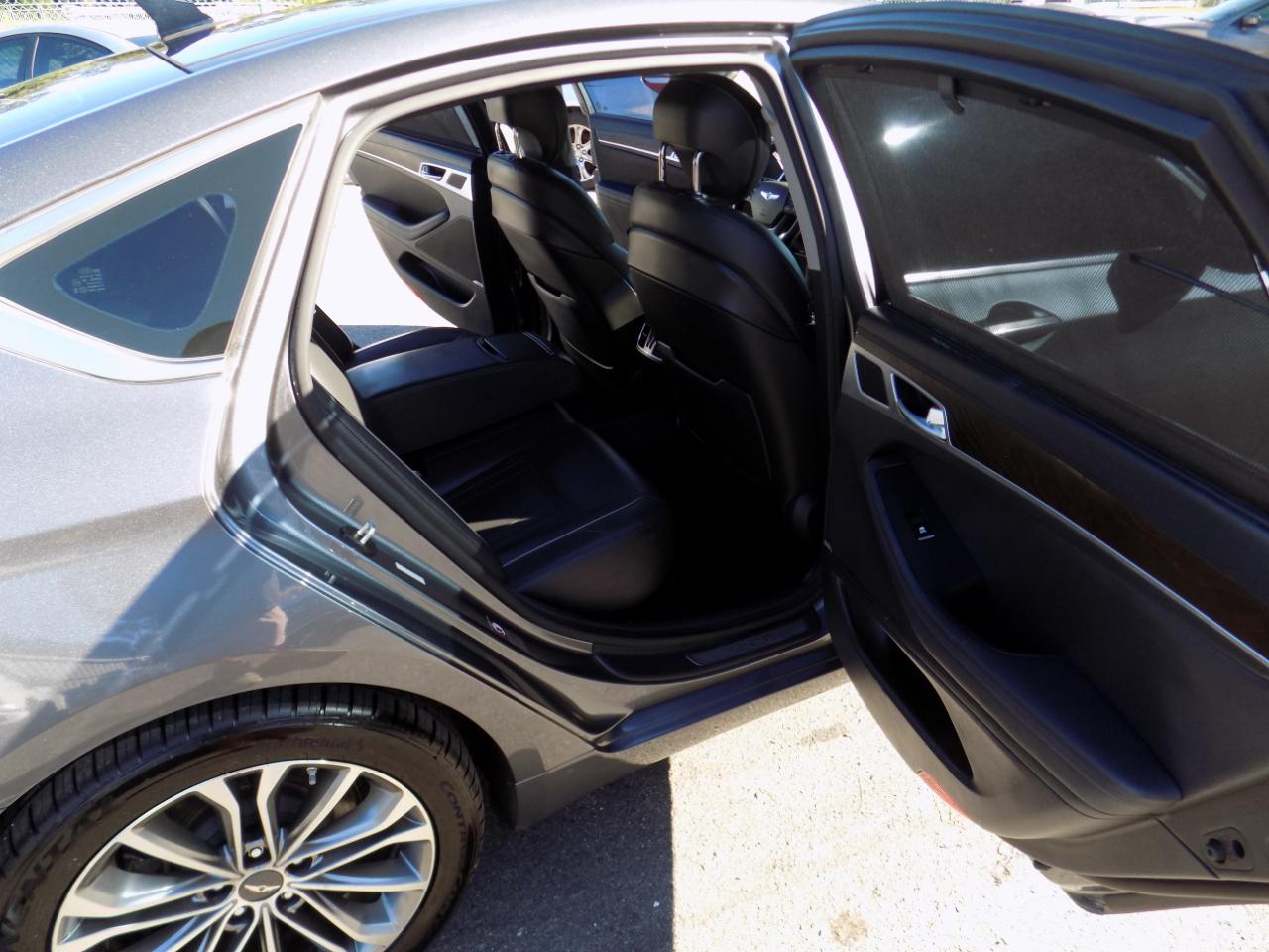 Hyundai Genesis 3.8L 2016