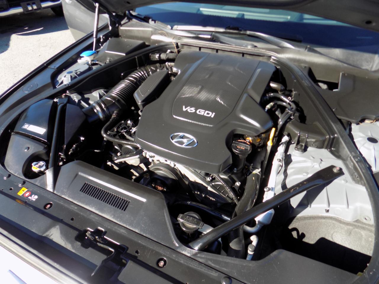 Hyundai Genesis 3.8L 2016