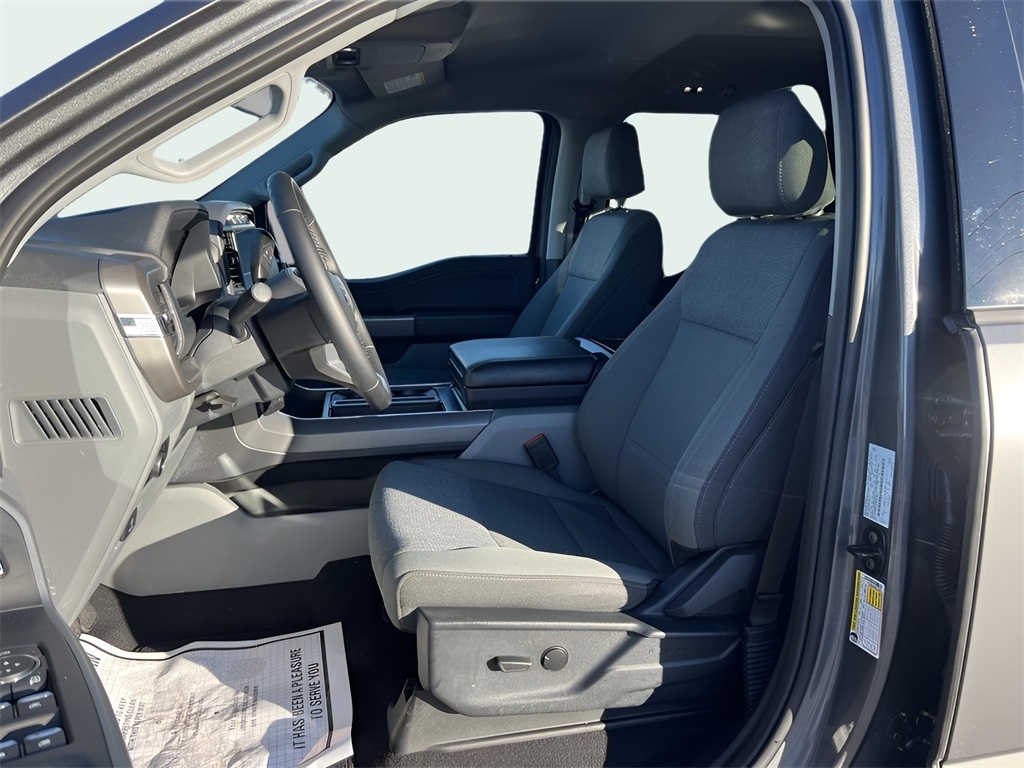 Ford F-150 XLT SuperCrew 4WD 2024