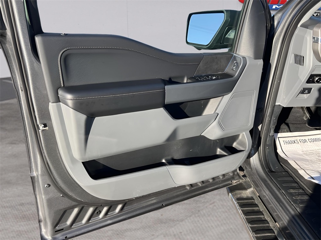 Ford F-150 XLT SuperCrew 4WD 2024