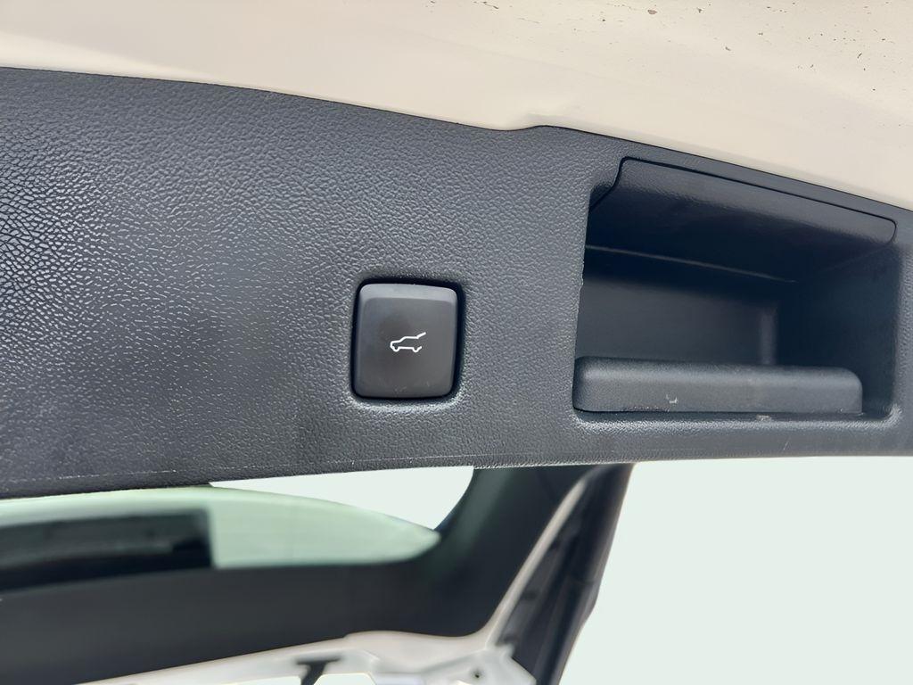 Ford Escape Platinum AWD 2023