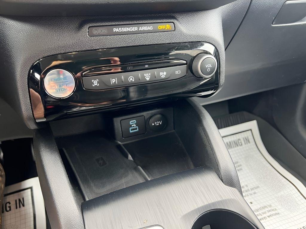 Ford Escape Platinum AWD 2023