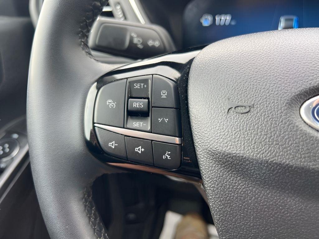 Ford Escape Platinum AWD 2023