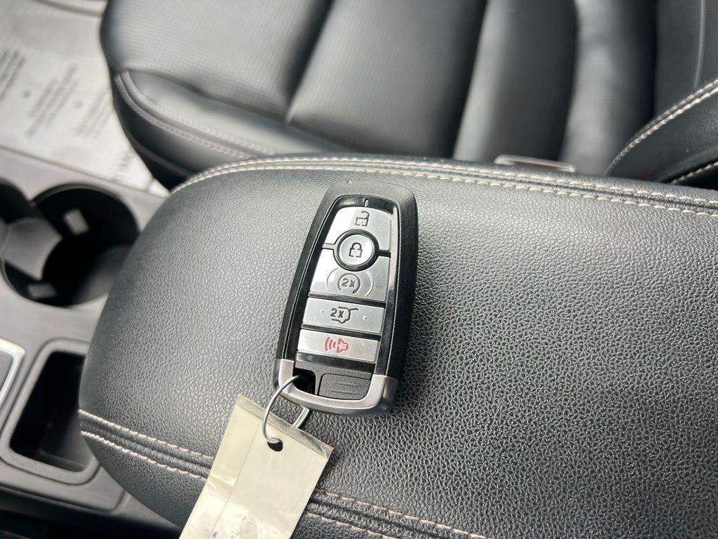 Ford Escape Platinum AWD 2023