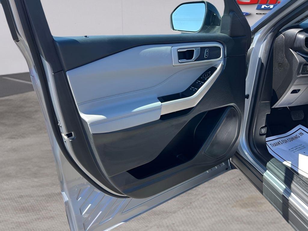 Ford Explorer XLT AWD 2023