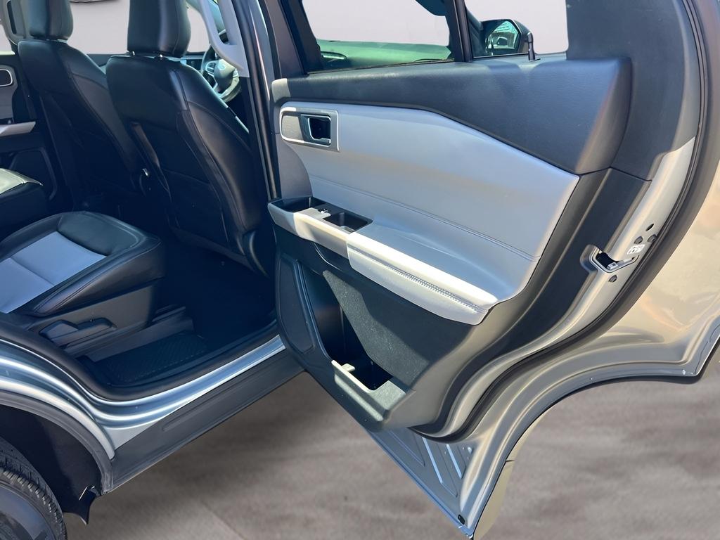 Ford Explorer XLT AWD 2023