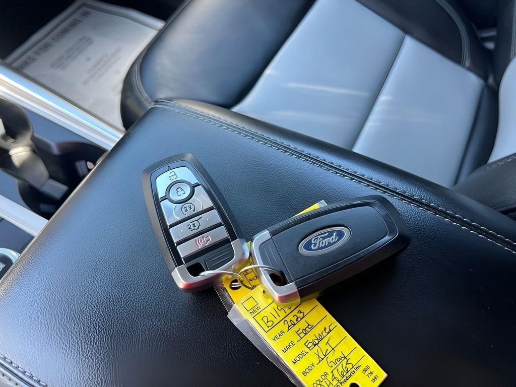 Ford Explorer XLT AWD 2023