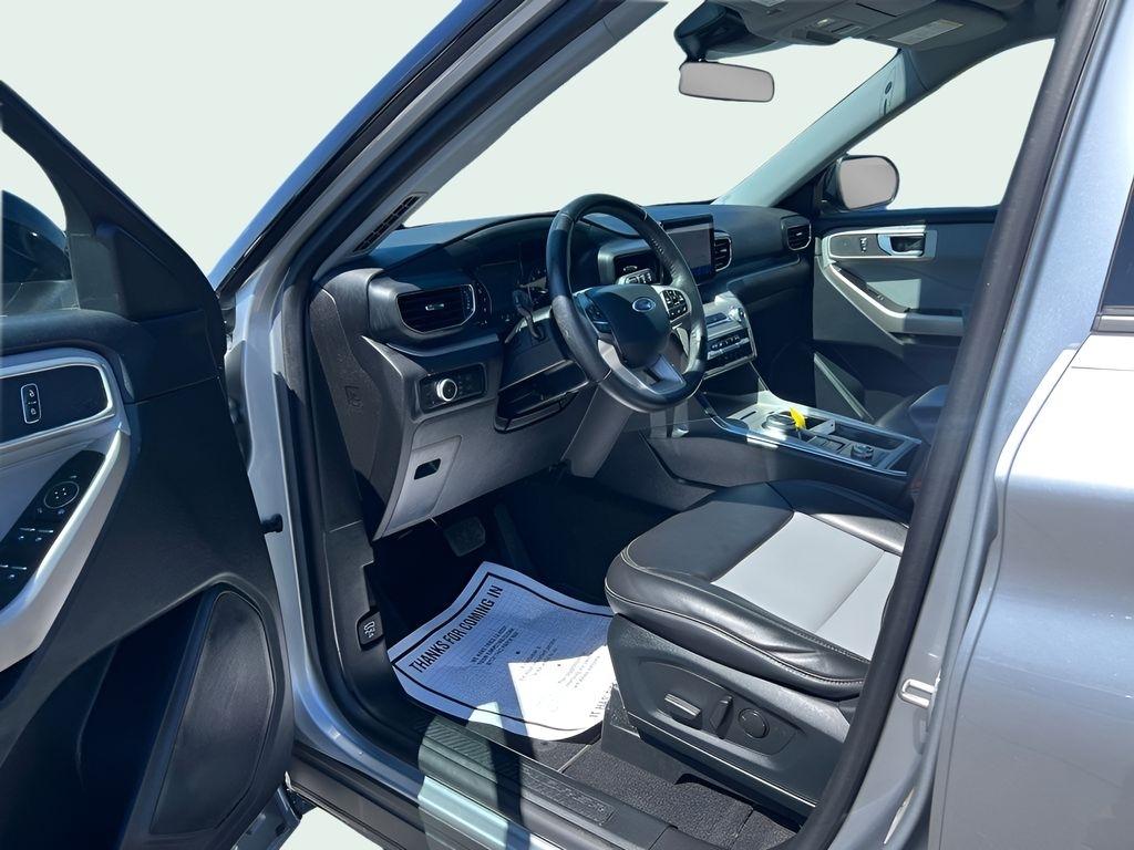 Ford Explorer XLT AWD 2023