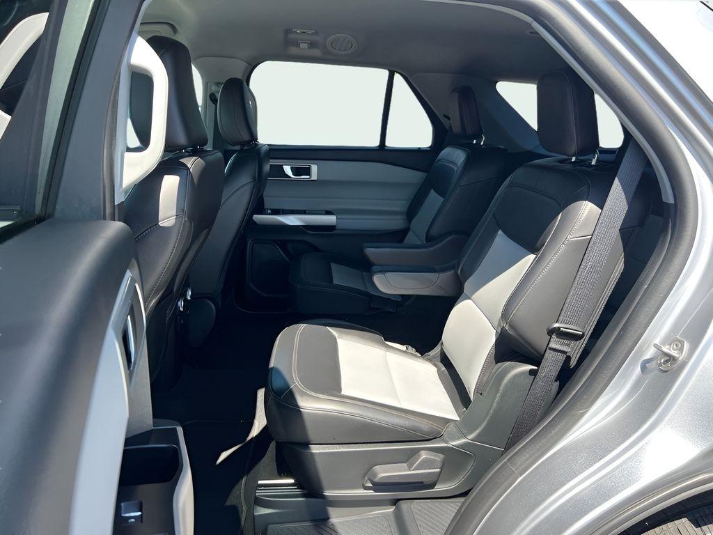 Ford Explorer XLT AWD 2023