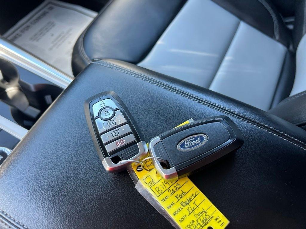 Ford Explorer XLT AWD 2023