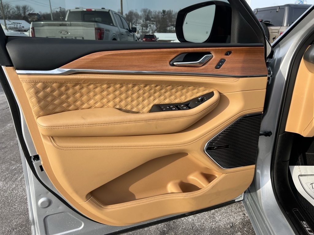 Jeep Grand Cherokee L Summit 4WD 2025