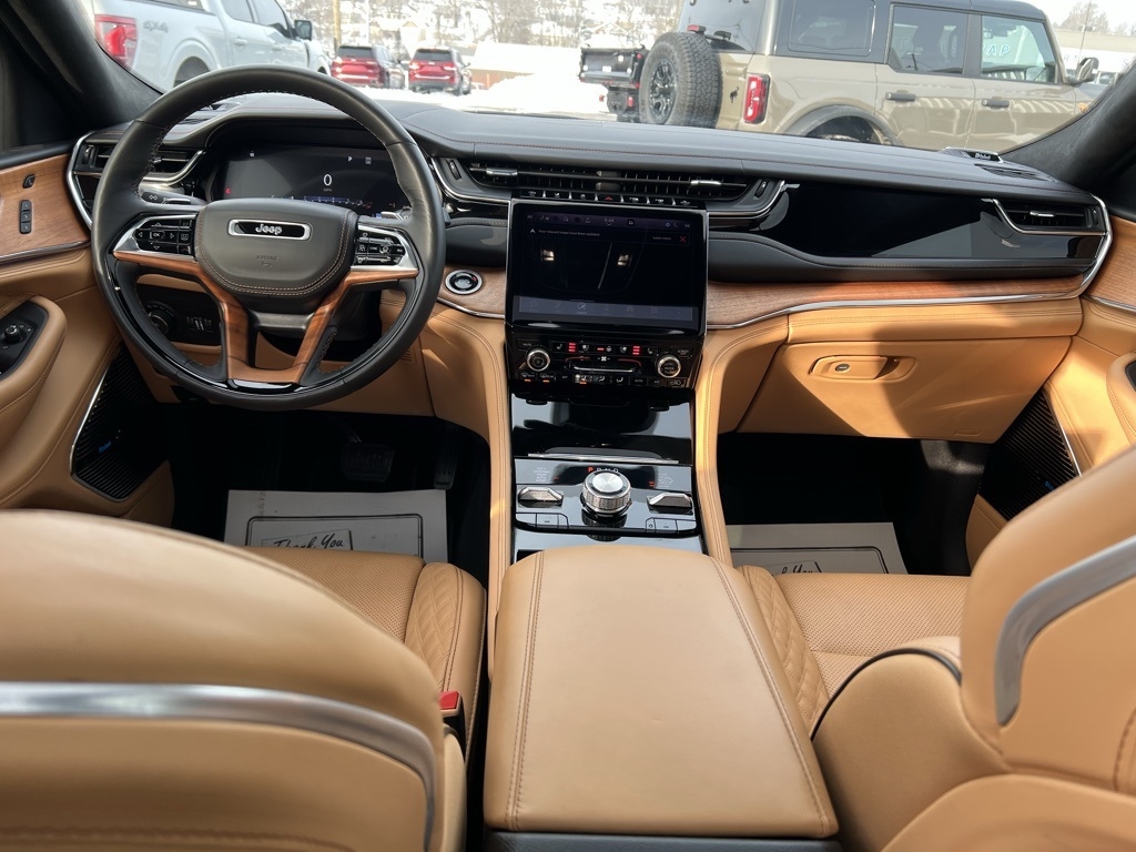 Jeep Grand Cherokee L Summit 4WD 2025