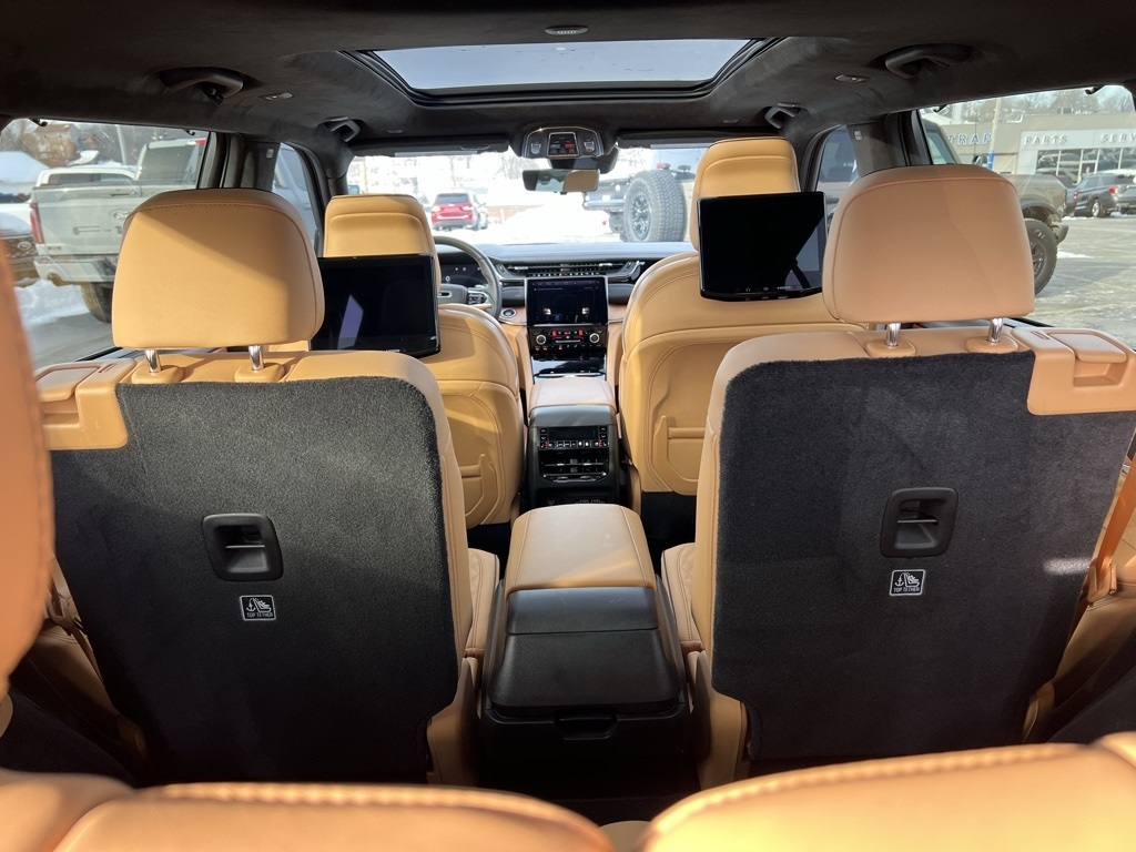 Jeep Grand Cherokee L Summit 4WD 2025