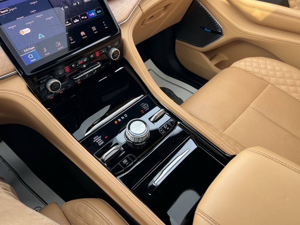 Jeep Grand Cherokee L Summit 4WD 2025