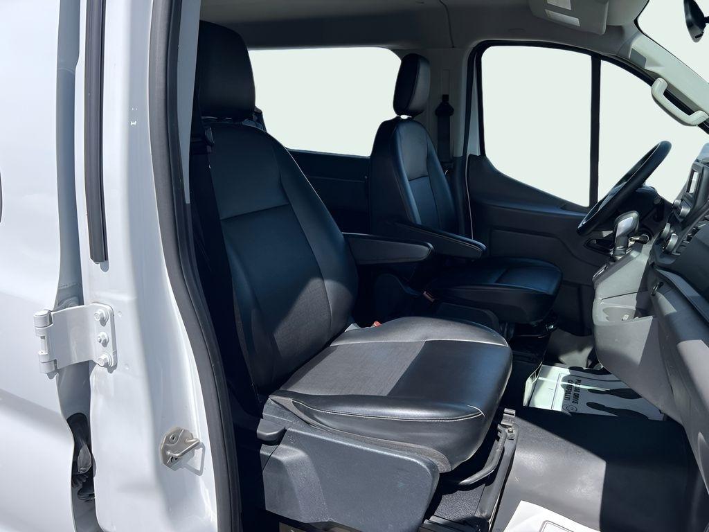 Ford Transit 350 Wagon Low Roof XL w/Sliding Pass. 148-in. WB 2020