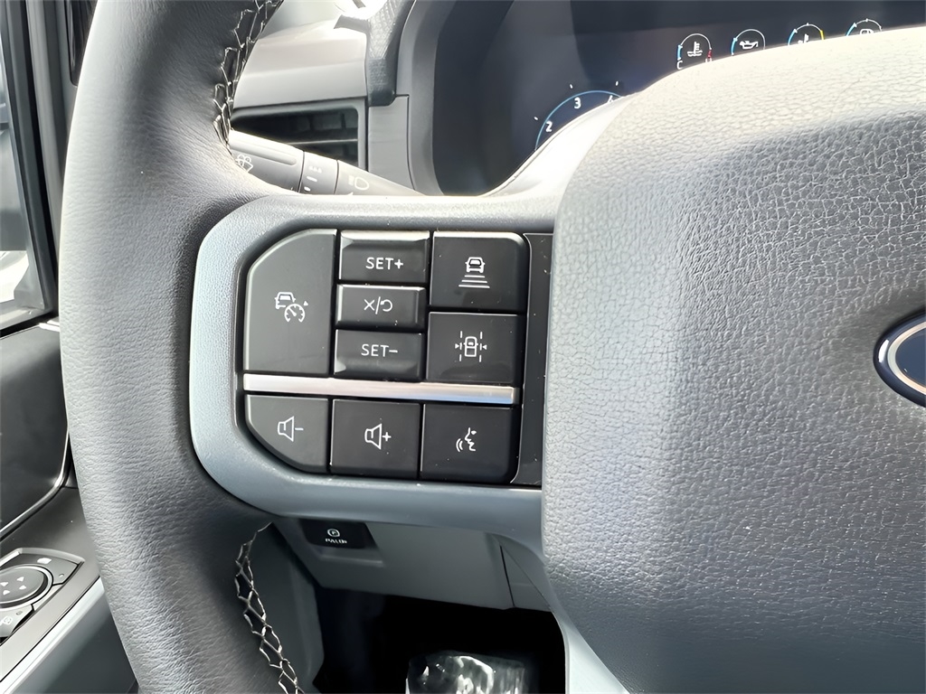 Ford F-150 XLT SuperCrew 4WD 2024