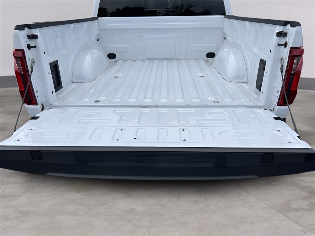 Ford F-150 XLT SuperCrew 4WD 2024