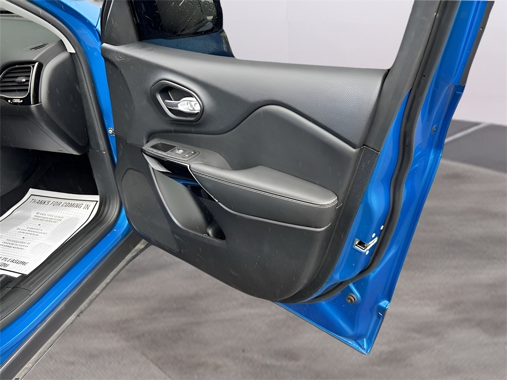 Jeep Cherokee Latitude Lux 4WD 2023