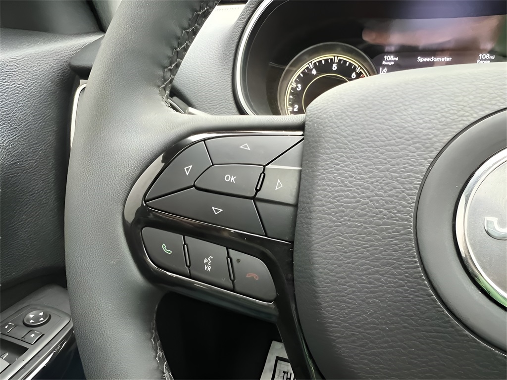 Jeep Cherokee Latitude Lux 4WD 2023