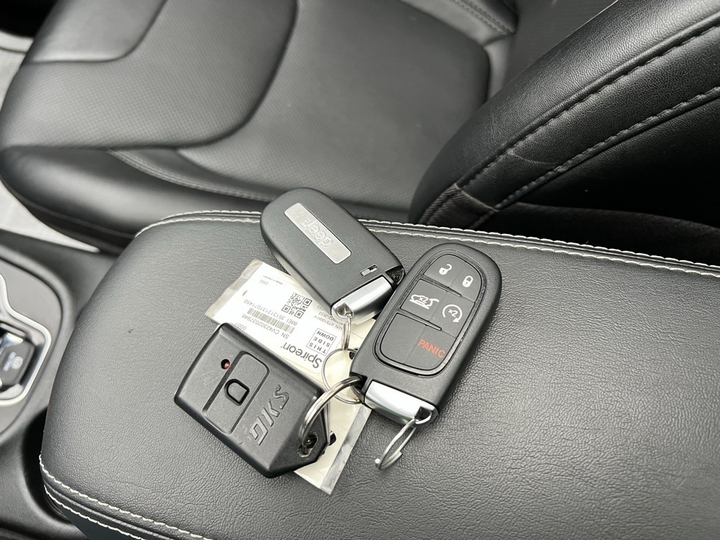 Jeep Cherokee Latitude Lux 4WD 2023