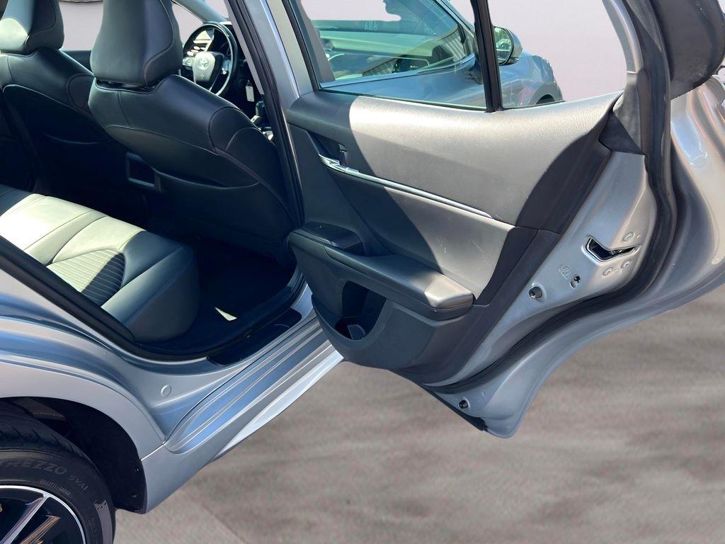 Toyota Camry SE 2023