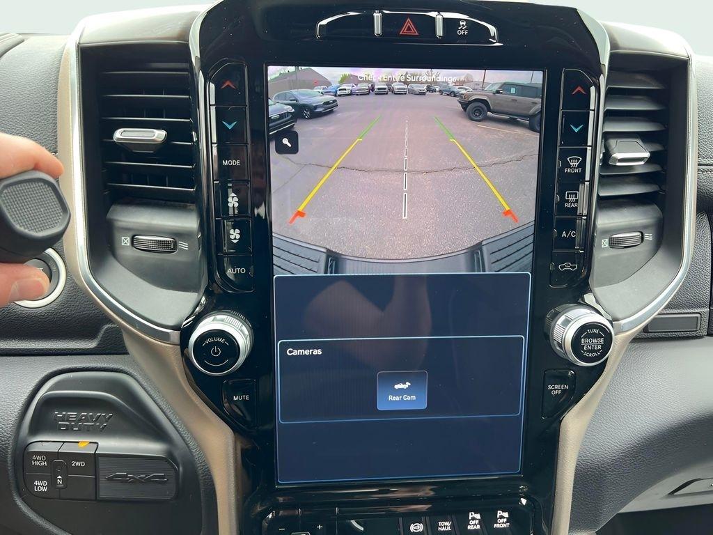 RAM 3500 Laramie Crew Cab LWB 4WD DRW 2024