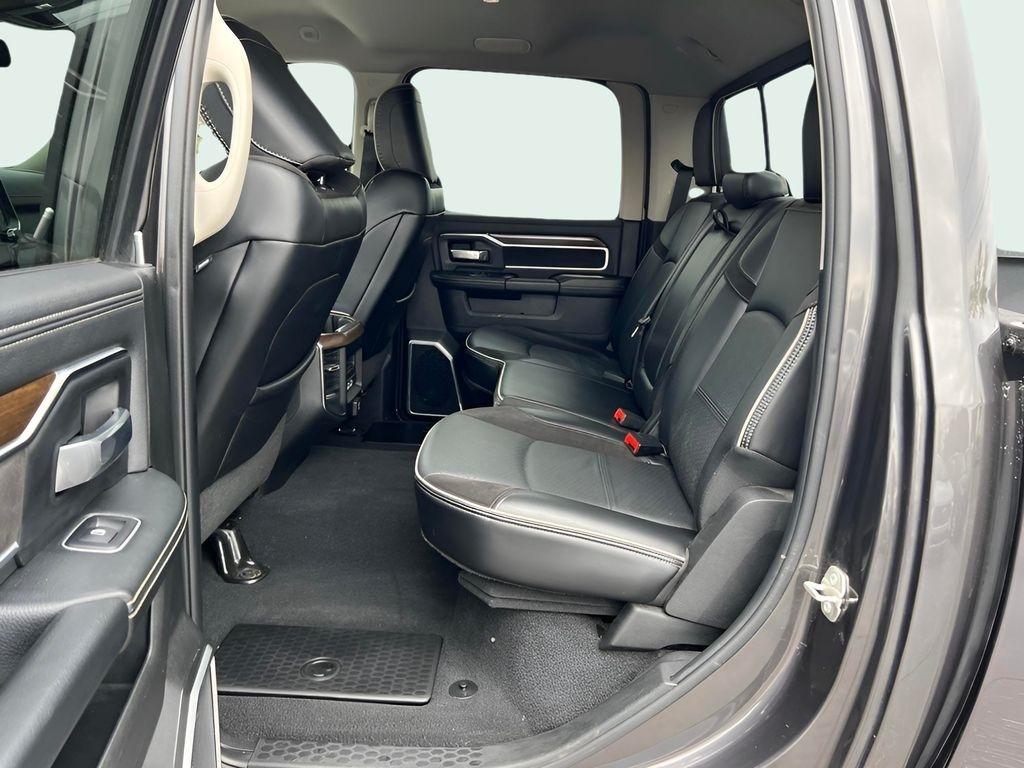 RAM 3500 Laramie Crew Cab LWB 4WD DRW 2024