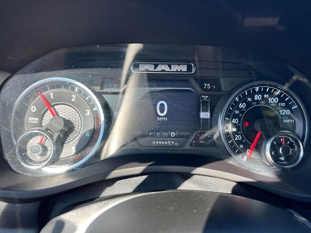 RAM 3500 Laramie Crew Cab LWB 4WD DRW 2024