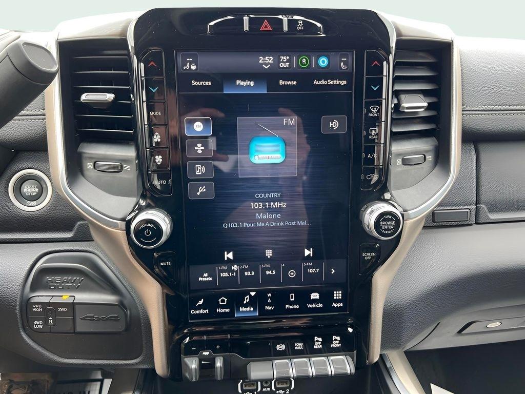 RAM 3500 Laramie Crew Cab LWB 4WD DRW 2024