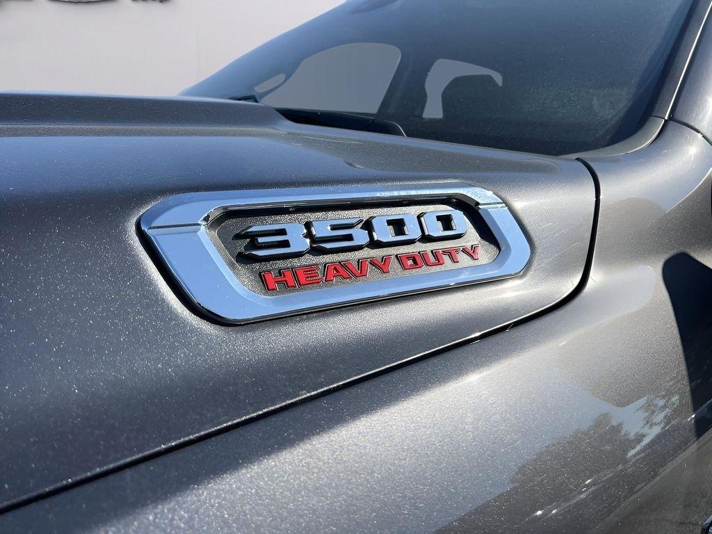 RAM 3500 Laramie Crew Cab LWB 4WD DRW 2024