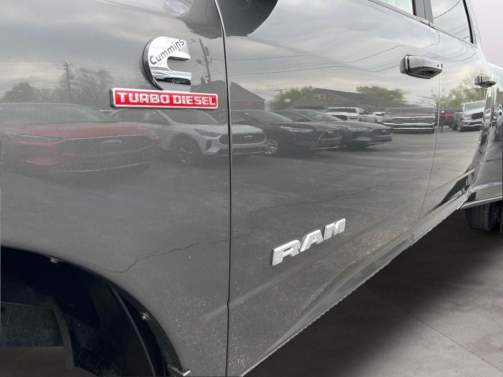 RAM 3500 Laramie Crew Cab LWB 4WD DRW 2024